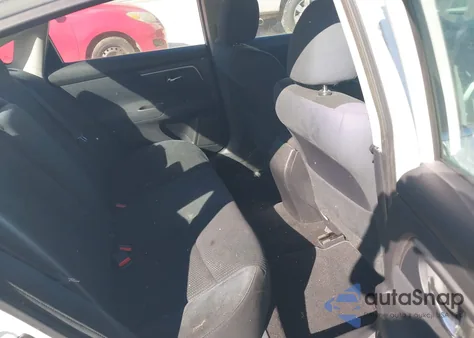 2015 Nissan Altima 2.5 S из США, поврежденный, VIN 1N4AL3AP7FN335329